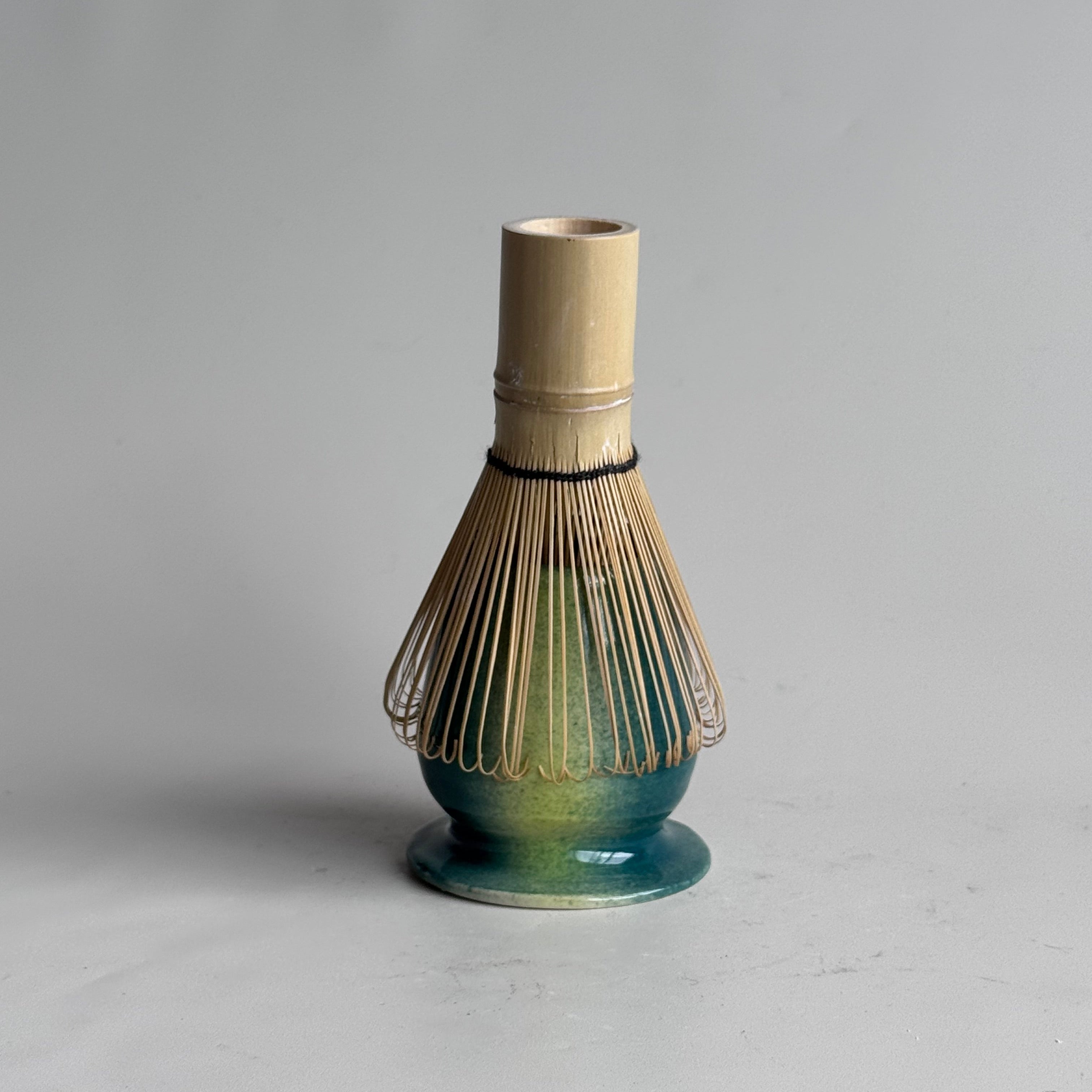 Stripe Aura Baby Whisk Holder