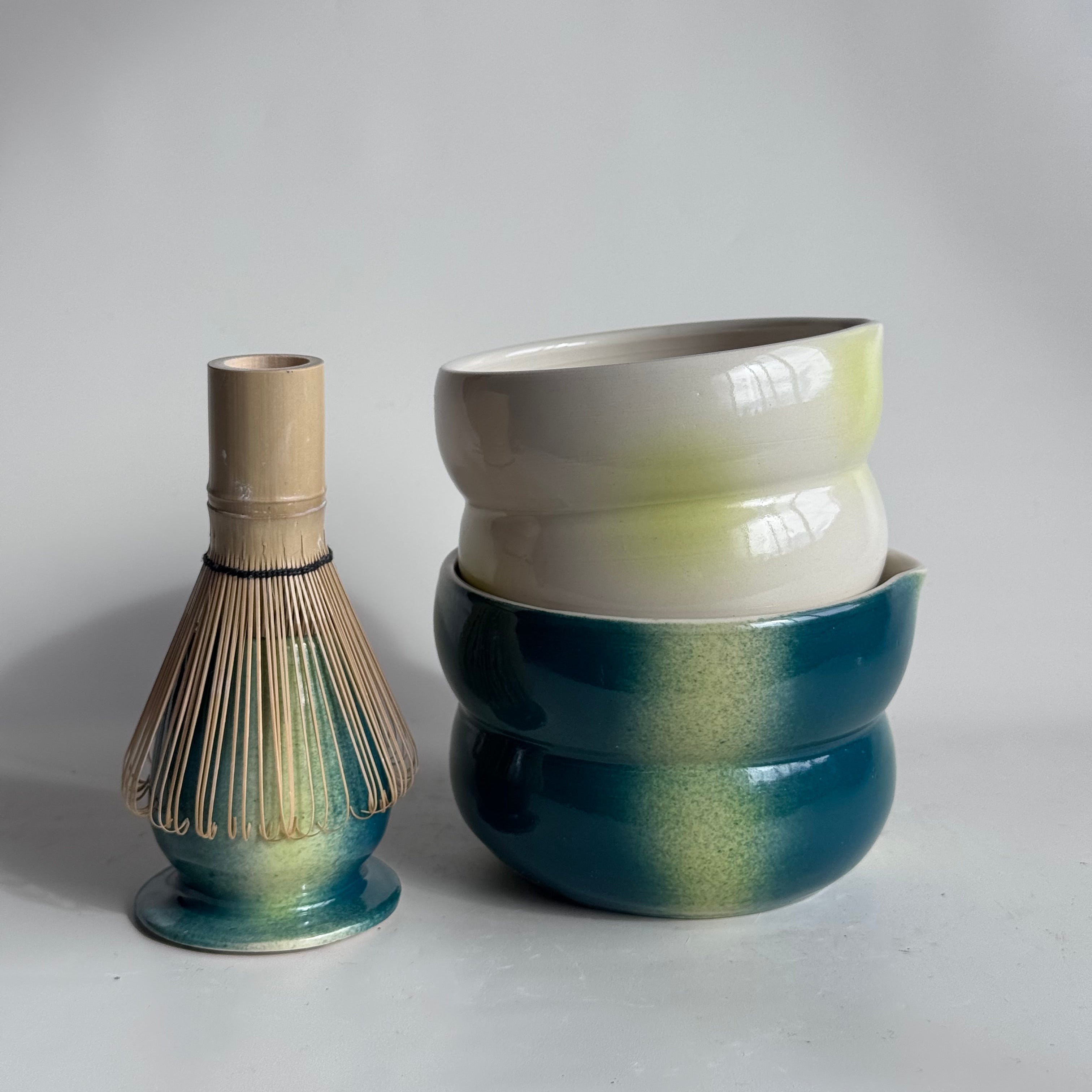 Stripe Aura Baby Whisk Holder
